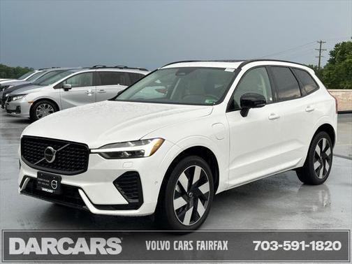 2025 Volvo XC60 Plug-In Hybrid T8 Plus