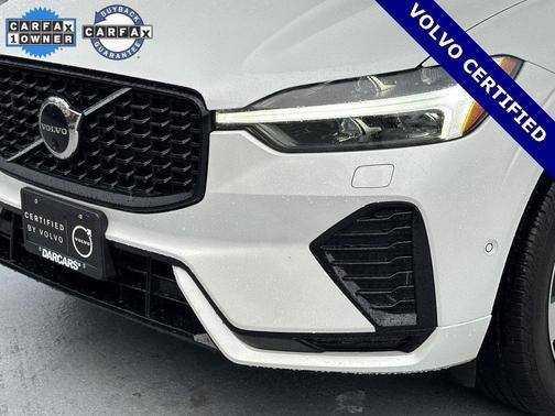 2025 Volvo XC60 Plug-In Hybrid T8 Plus