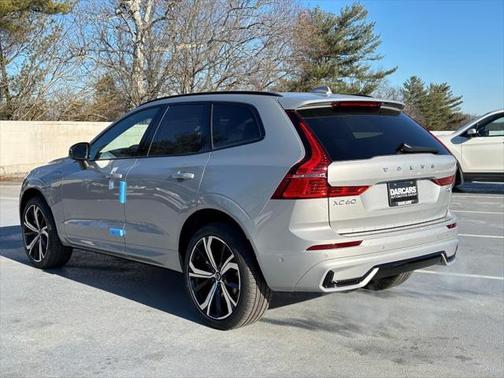 2025 Volvo XC60 Plug-In Hybrid T8 Ultra