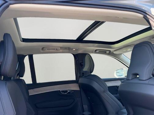 2026 Volvo XC90 Plus, B6 AWD Gas (mild hybrid), Gasoline, Bright, 7 Seats