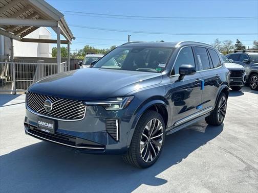 2025 Volvo XC90 Plug-In Hybrid T8 Ultra 7-Seater