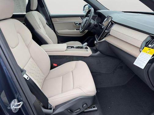 2026 Volvo XC90 Plus, B6 AWD Gas (mild hybrid), Gasoline, Bright, 6 Seats