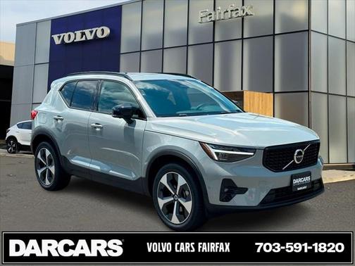 2026 Volvo XC40 B5 Plus