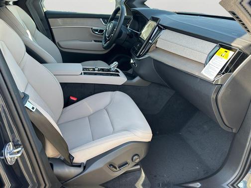 Denim Blue Metallic 2026 Volvo XC90 Plus, B6 AWD Gas (mild hybrid), Gasoline, Bright, 6 Seats