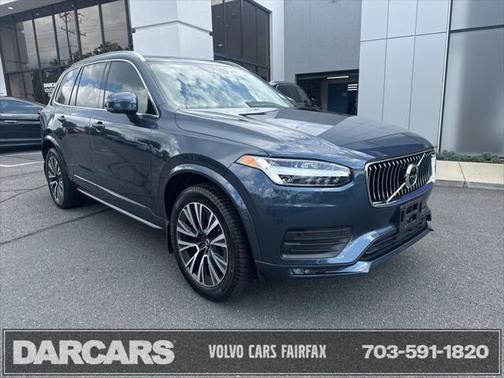2021 Volvo XC90 T6 Momentum