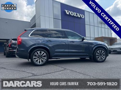 2021 Volvo XC90 T6 Momentum