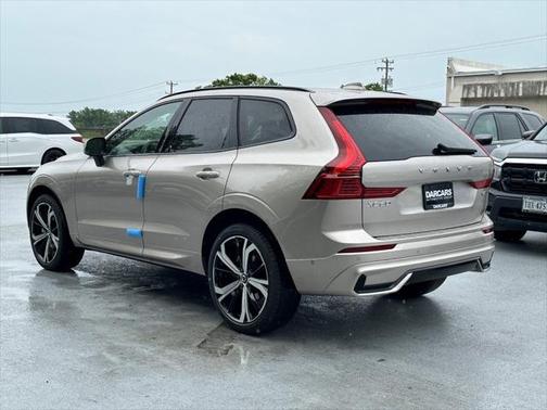 2025 Volvo XC60 B5 Ultra