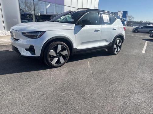 2024 Volvo XC40 Recharge Pure Electric Twin Ultimate