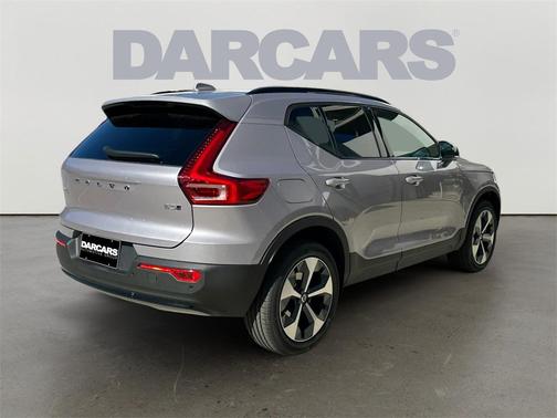 2026 Volvo XC40 B5 Plus