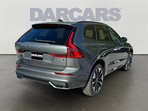 2026 Volvo XC60 B5 Ultra