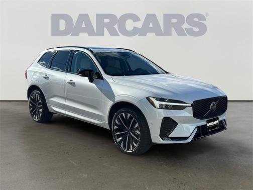 2026 Volvo XC60 B5 Ultra