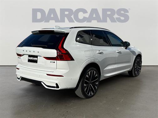 2026 Volvo XC60 B5 Ultra