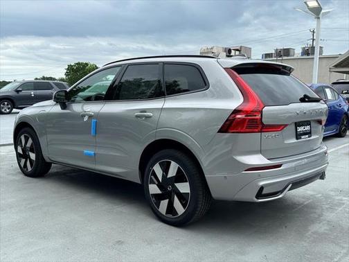 2025 Volvo XC60 Plug-In Hybrid T8 Ultra