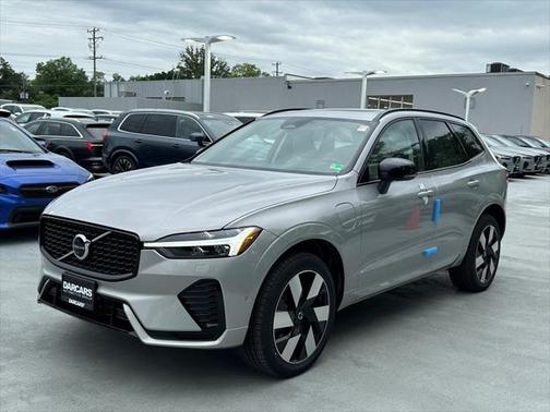 2025 Volvo XC60 Plug-In Hybrid T8 Ultra