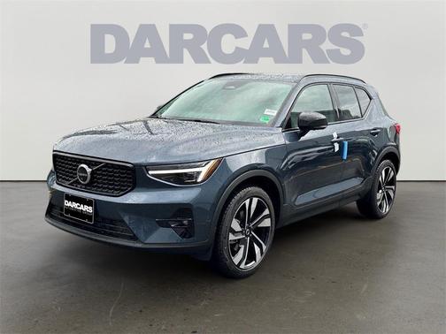 2026 Volvo XC40 B5 Ultra