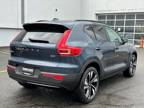 2026 Volvo XC40 B5 Ultra