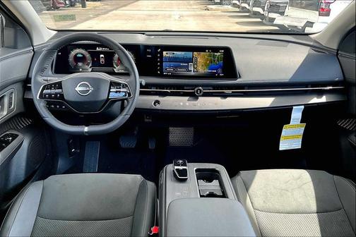 2025 Nissan ARIYA EVOLVE+