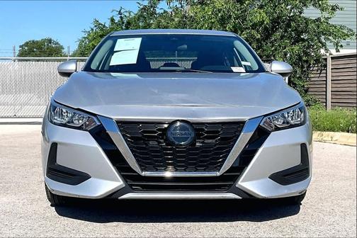 Brilliant Silver Metallic 2022 Nissan Sentra SV