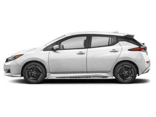 Pearl White Tricoat 2025 Nissan Leaf SV PLUS