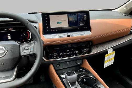 2T WHT BLK XKJP 2026 Nissan Rogue Platinum