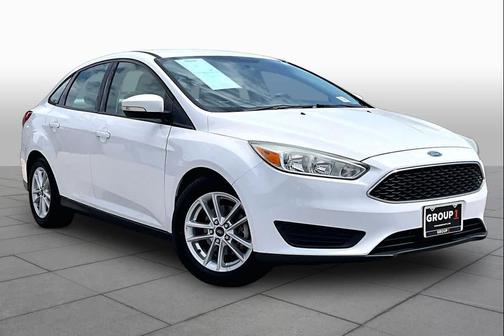 Oxford White 2015 Ford Focus SE