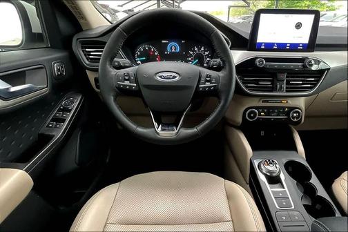 Star White Metallic Tri-Coat 2020 Ford Escape SEL