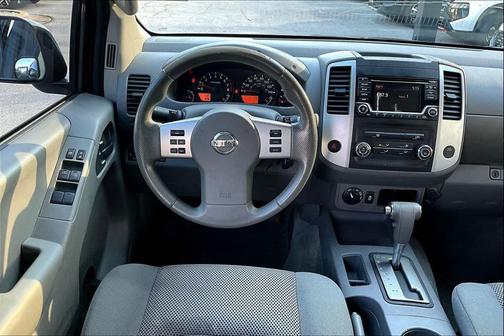 2015 Nissan Frontier SV