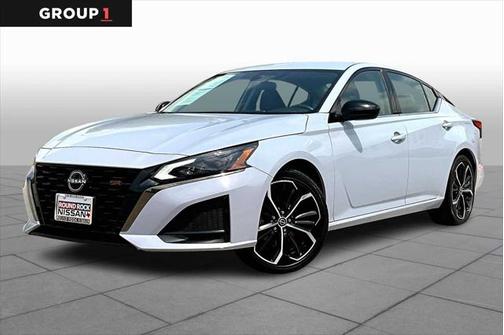 2023 Nissan Altima SR FWD