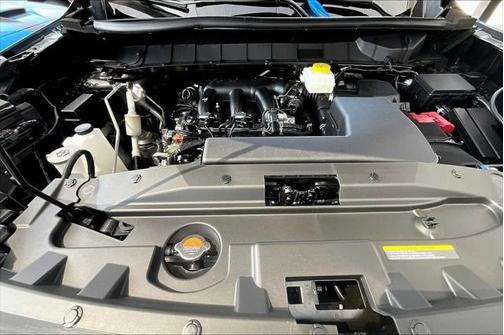 2025 Nissan Pathfinder Platinum FWD