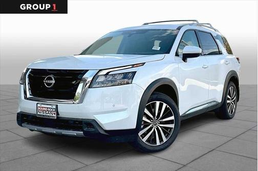2025 Nissan Pathfinder Platinum FWD