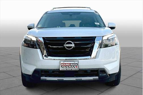 2025 Nissan Pathfinder Platinum FWD