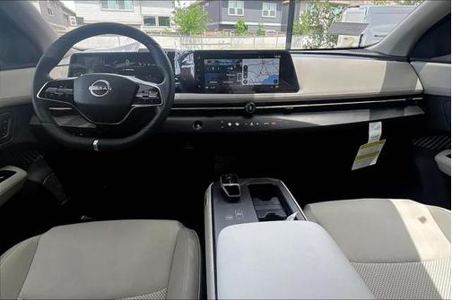 2025 Nissan ARIYA EVOLVE+