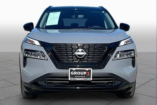 Boulder Gray Pearl/Super Black 2023 Nissan Rogue SV