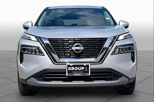 Brilliant Silver Metallic 2023 Nissan Rogue SV