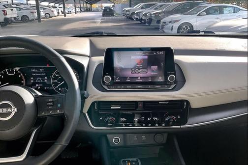 2022 Nissan Rogue SV