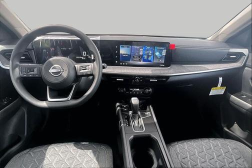Aspen White Tricoat 2026 Nissan Kicks SV