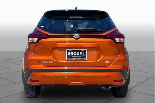Monarch Orange Metallic/Super Black 2023 Nissan Kicks SR