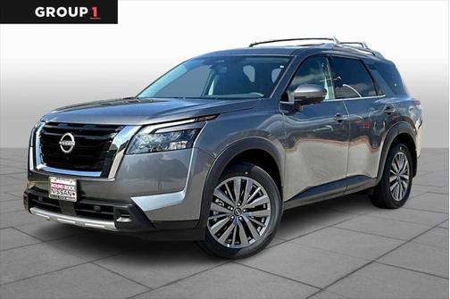 2025 Nissan Pathfinder SL FWD