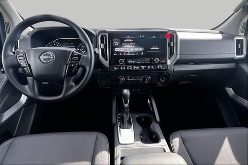 QAK/GLACIER WH 2027 Nissan Frontier SV