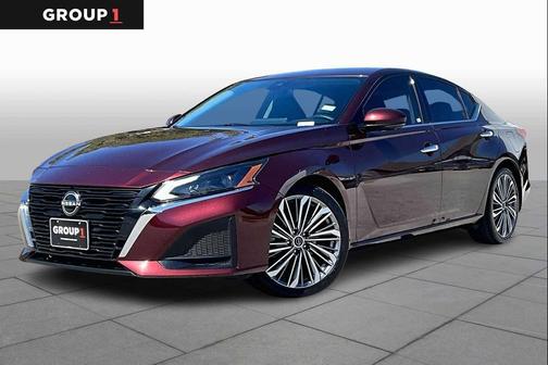 Garnet Pearl Metallic 2023 Nissan Altima 2.5 SL