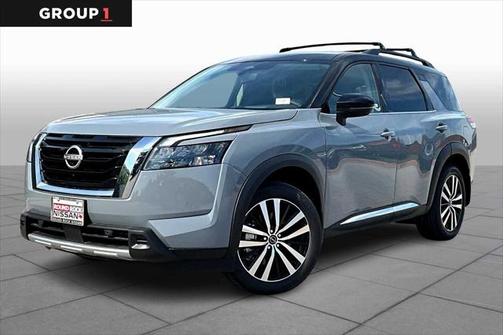 2025 Nissan Pathfinder Platinum FWD