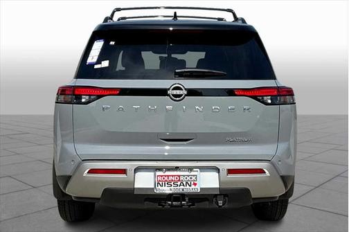 2025 Nissan Pathfinder Platinum FWD
