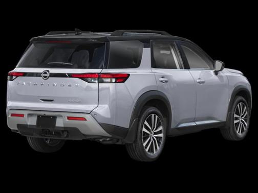2025 Nissan Pathfinder Platinum FWD