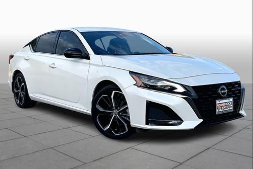 2023 Nissan Altima SR FWD