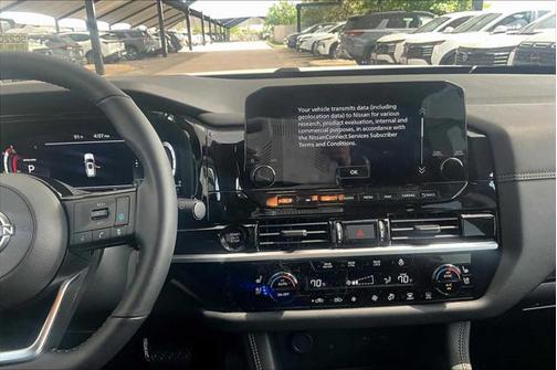 2025 Nissan Pathfinder Platinum FWD