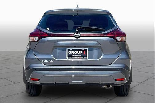 Gun Metallic 2023 Nissan Kicks S