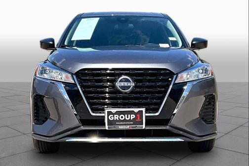 Gun Metallic 2023 Nissan Kicks S