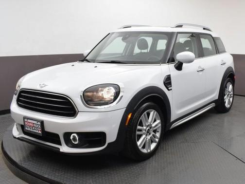 Photo 1 of 37 of 2020 MINI Countryman Cooper