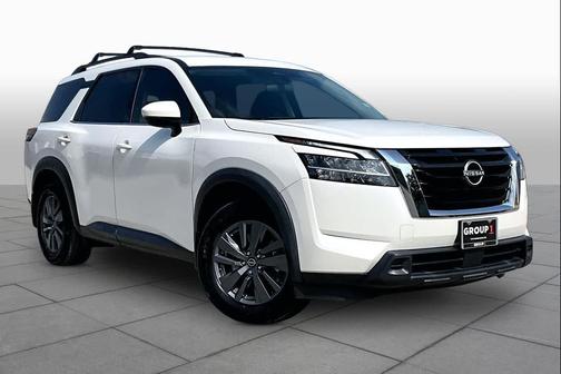Pearl White Tricoat 2022 Nissan Pathfinder SV 2WD