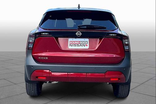 2025 Nissan Kicks SV